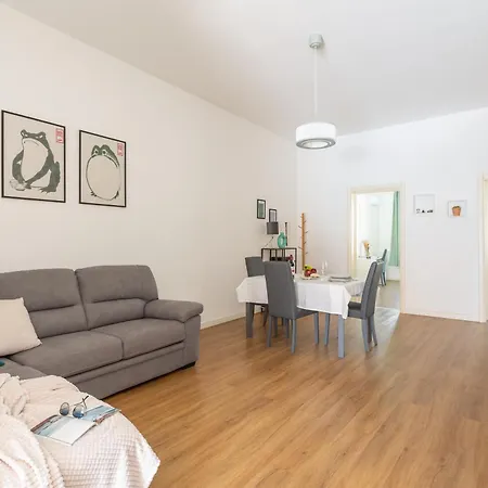 Appartement Casa Levante - Near The Station And Center Oristano