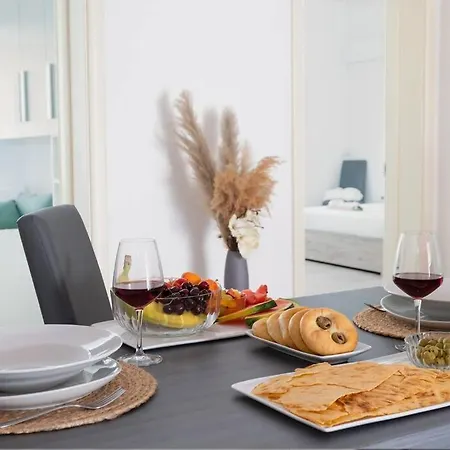 Casa Levante - Near The Station And Center Appartamento Oristano