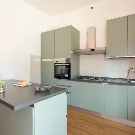 Casa Levante - Near The Station And Center Oristano