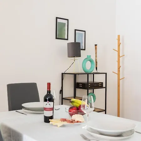 Lejlighed Casa Levante - Near The Station And Center *