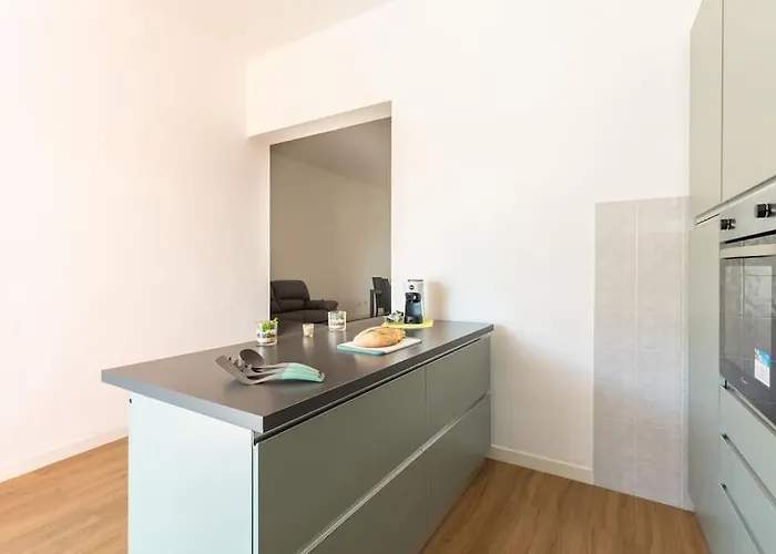 Casa Levante - Near The Station And Center Daire *