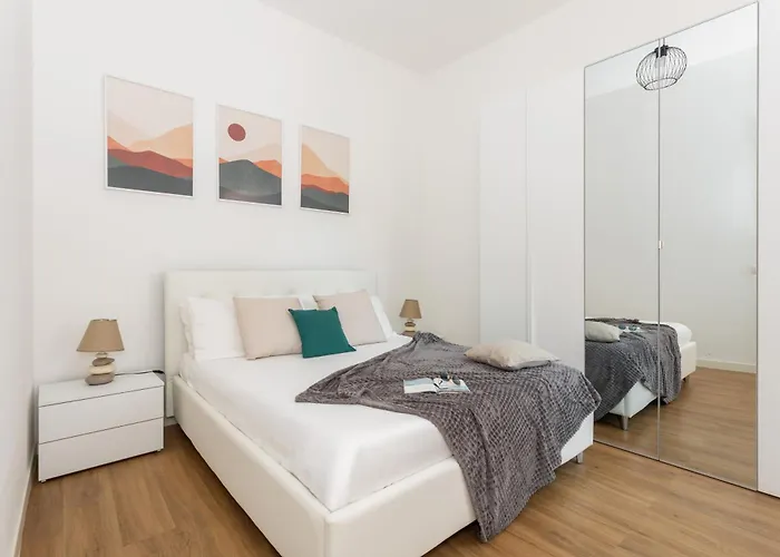 Casa Levante - Near The Station And Center Daire