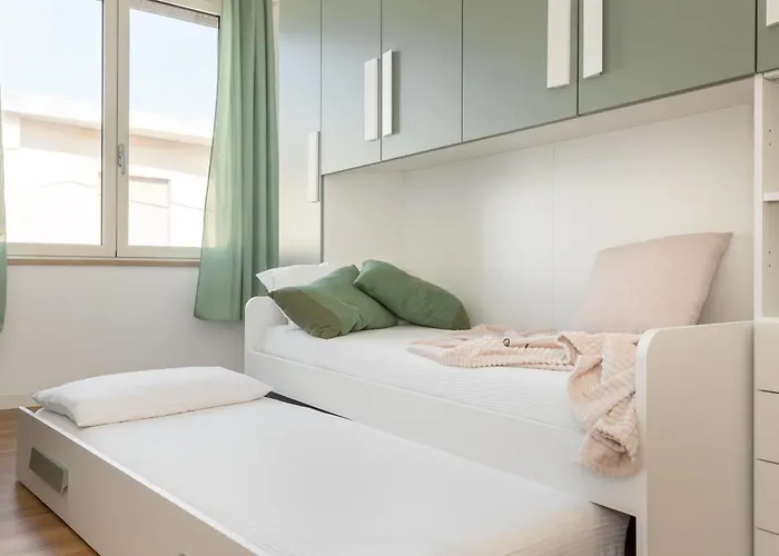 Casa Levante - Near The Station And Center Daire *